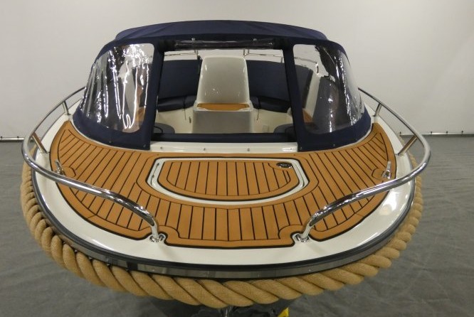 Avon Tender Grand 670