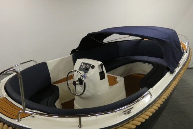 Avon Tender Grand 670