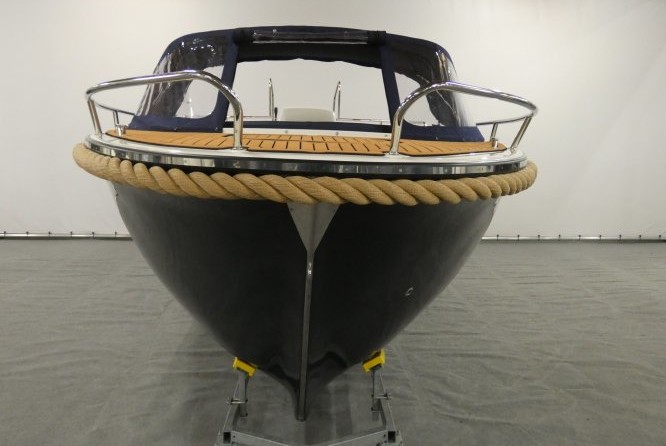 Avon Tender Grand 670