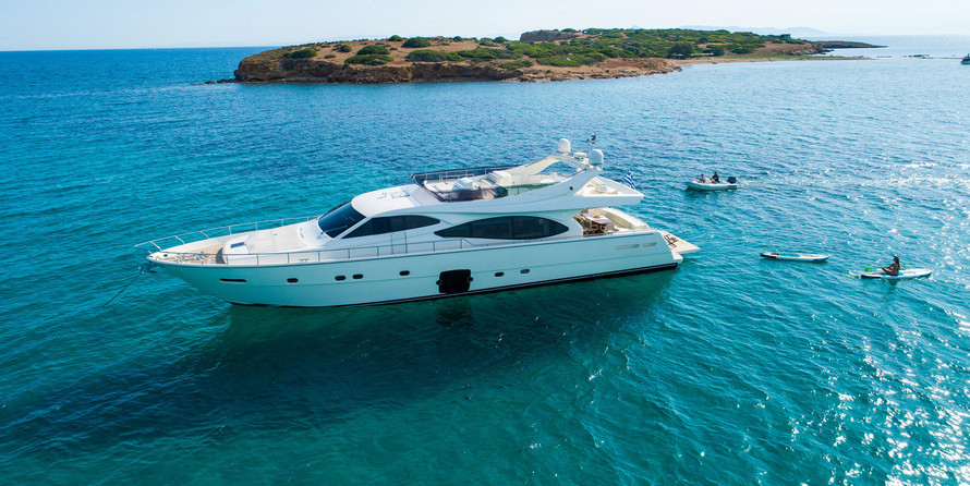 Ferretti 780