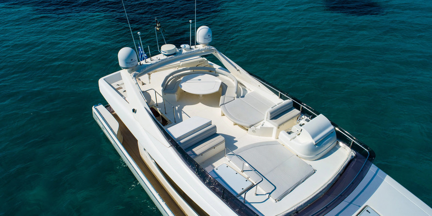 Ferretti 780