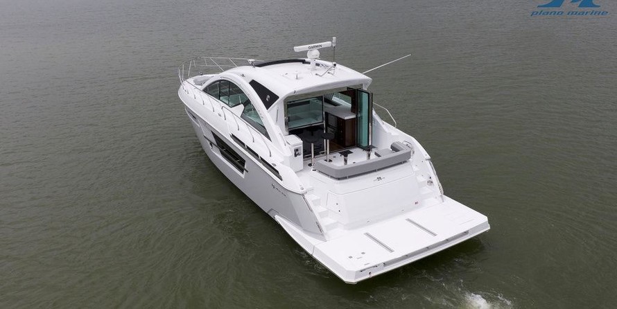Cruisers Yachts 54 Cantius