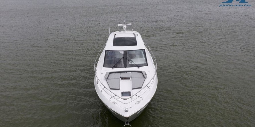 Cruisers Yachts 54 Cantius