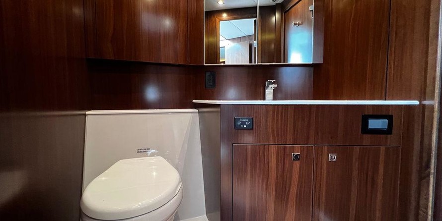 Cruisers Yachts 54 Cantius