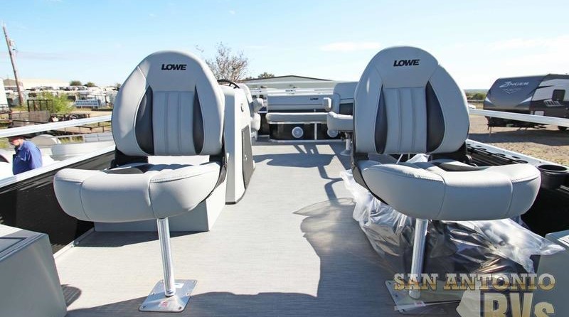 Lowe Ultra 202 Fish & Cruise