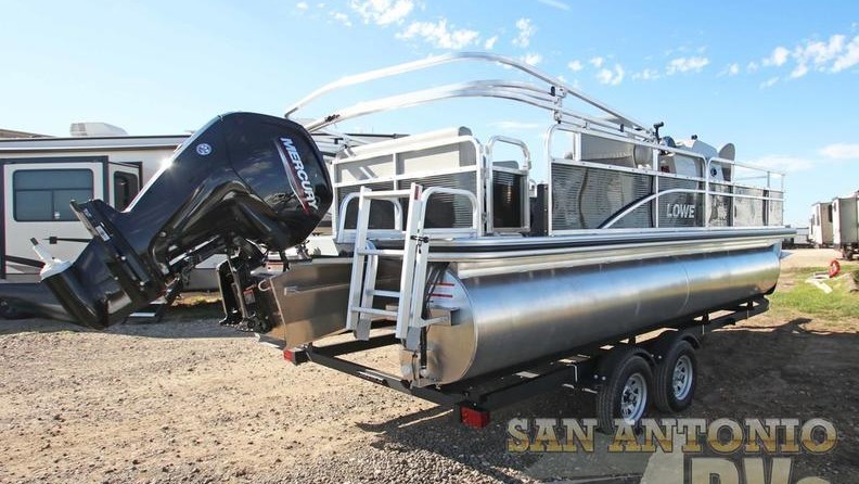 Lowe Ultra 202 Fish & Cruise