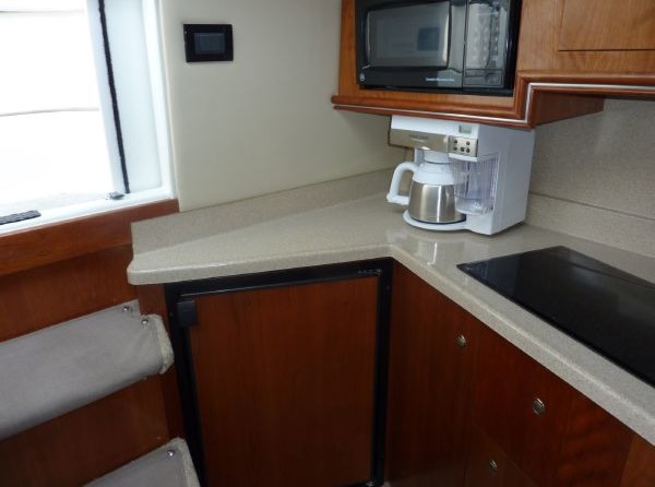 Cruisers Yachts 340 Express