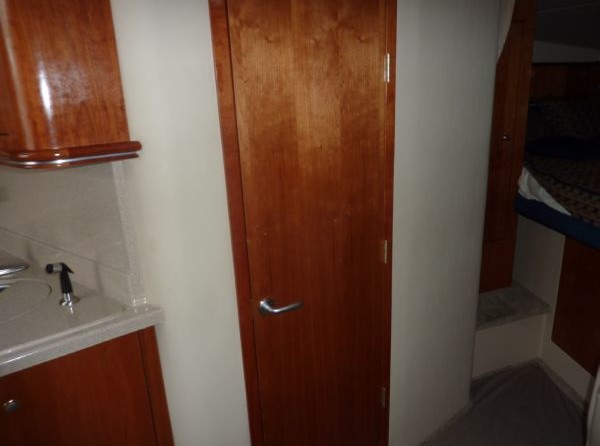 Cruisers Yachts 340 Express