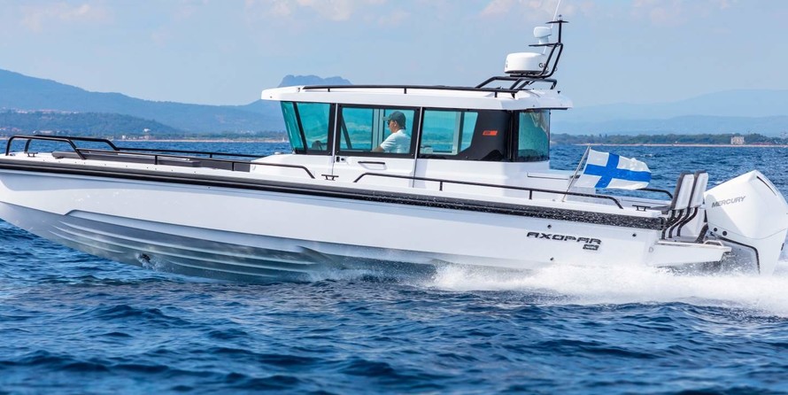 Axopar 28 Cabin