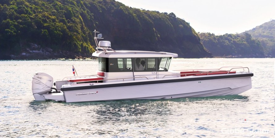 Axopar 28 Cabin