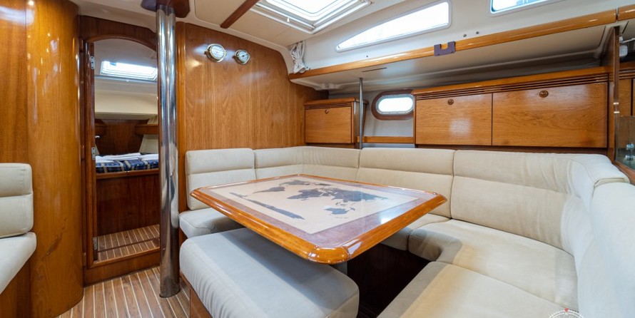 Jeanneau Sun Odyssey 43