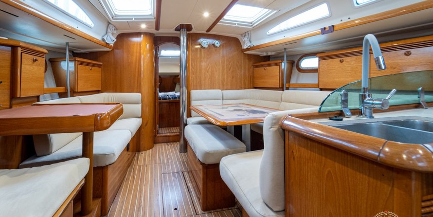 Jeanneau Sun Odyssey 43