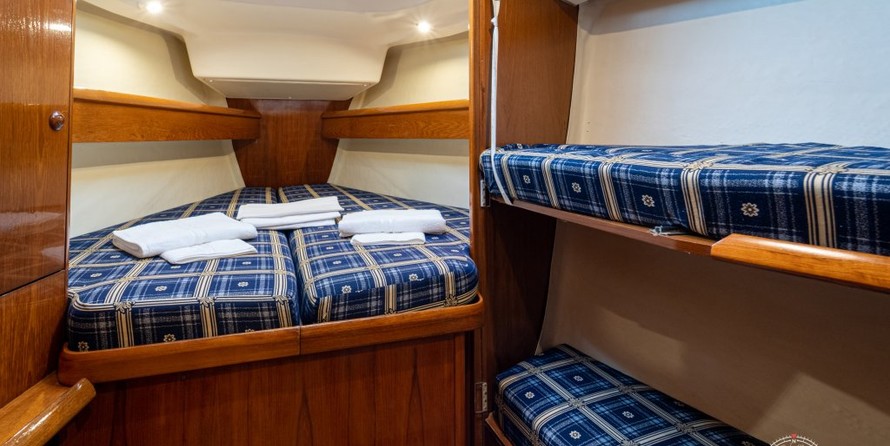 Jeanneau Sun Odyssey 43