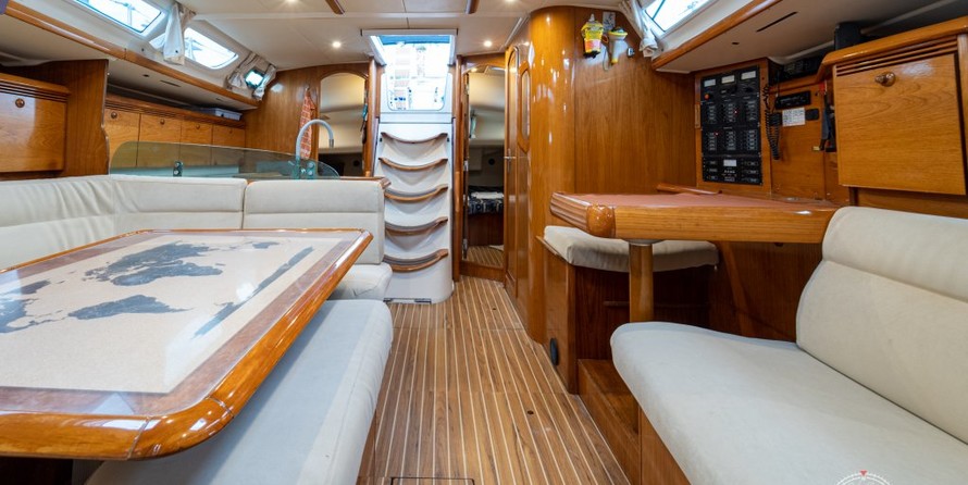 Jeanneau Sun Odyssey 43