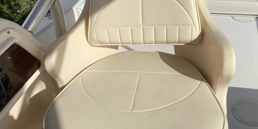 Grady-White Seafarer 228