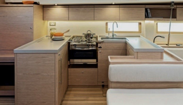 Beneteau Oceanis 51.1