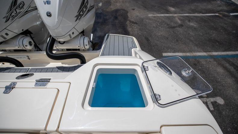 Larson Cabrio 330 DC