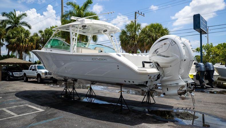 Larson Cabrio 330 DC