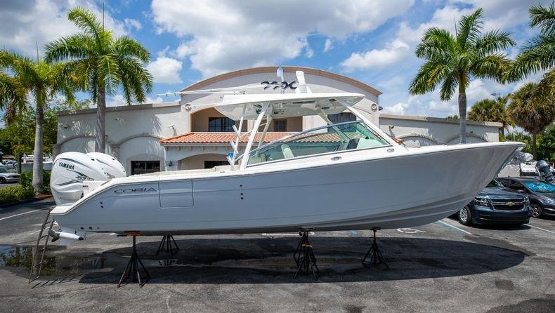 Larson Cabrio 330 DC