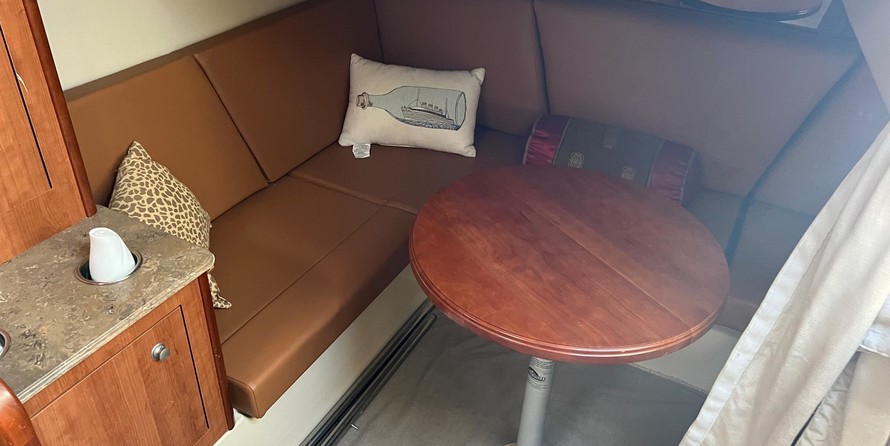 Cruisers Yachts 360 Express