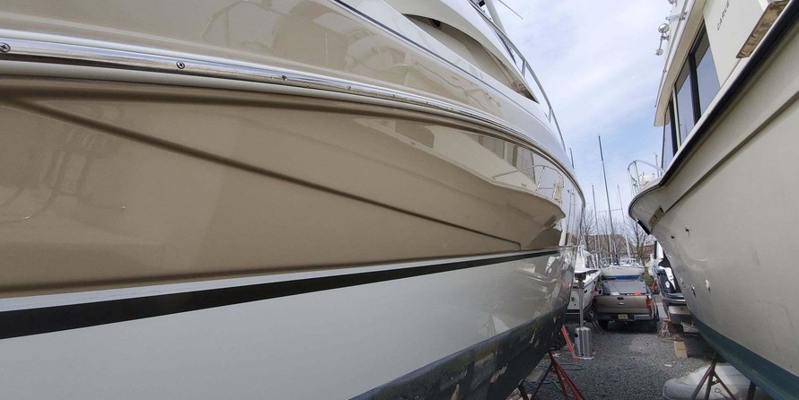 Cruisers Yachts 360 Express