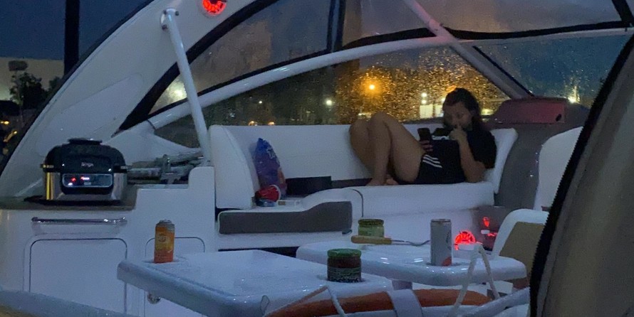 Cruisers Yachts 360 Express