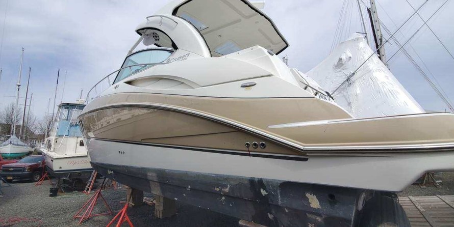 Cruisers Yachts 360 Express