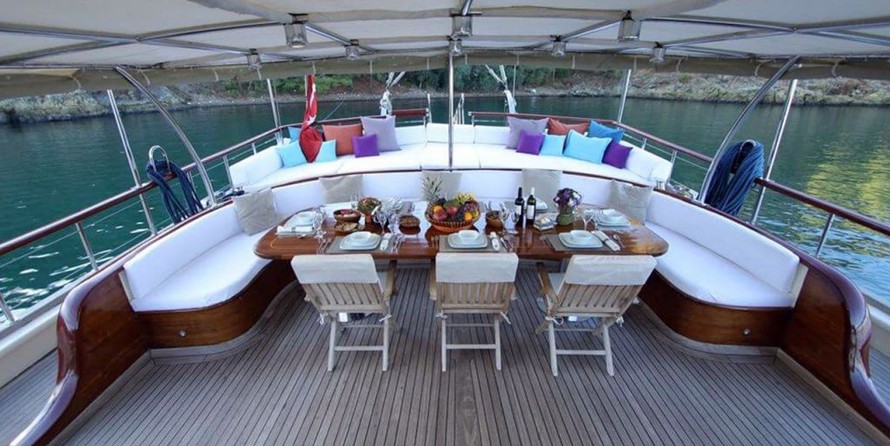 Gulet Dear Lila