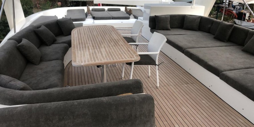 Motoryacht Blanco