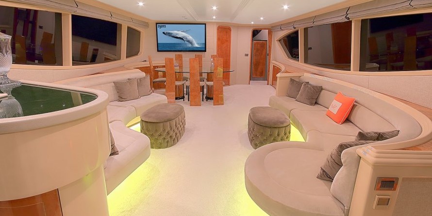 Motoryacht Blanco