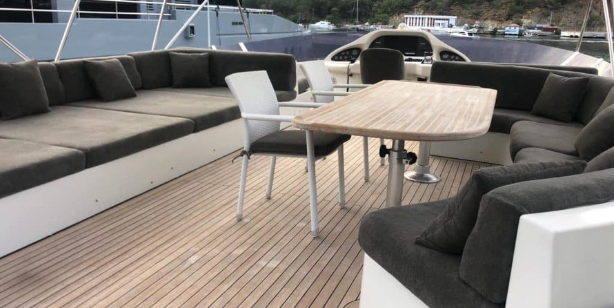 Motoryacht Blanco