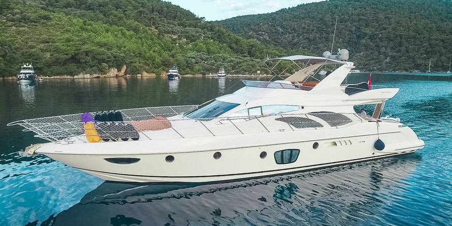 Motoryacht Efe 01