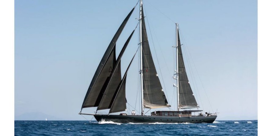 Yacht Rox Star