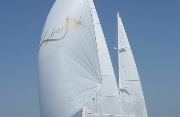 Yacht Glorious