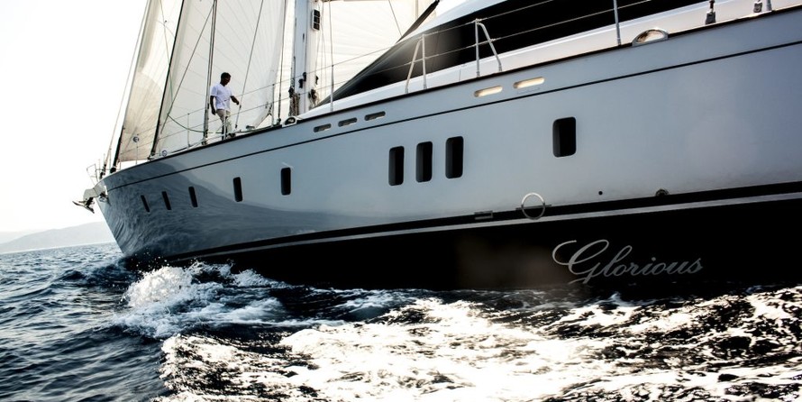 Yacht Glorious