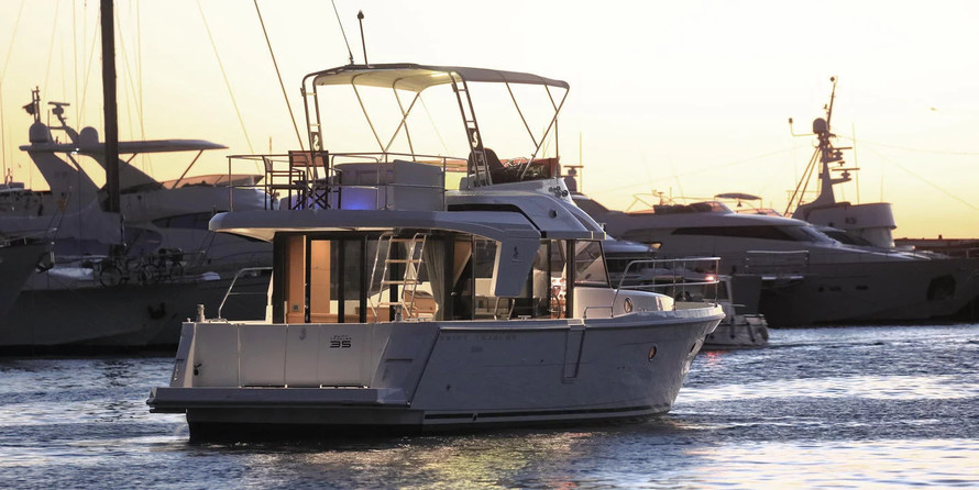 Beneteau Swift Trawler 35
