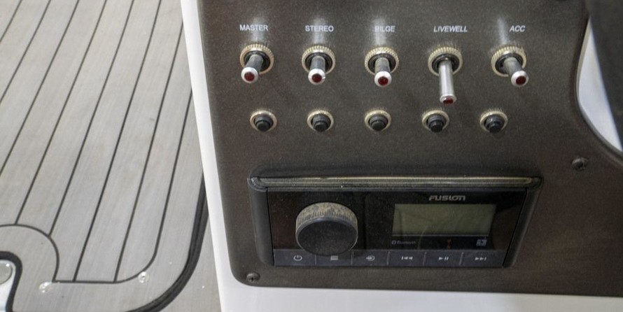 Hurricane 188 sport sundeck