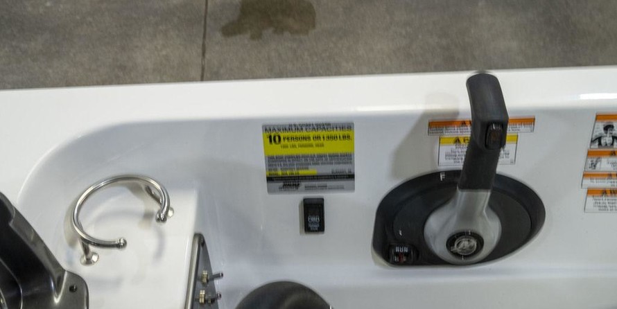 Hurricane 188 sport sundeck