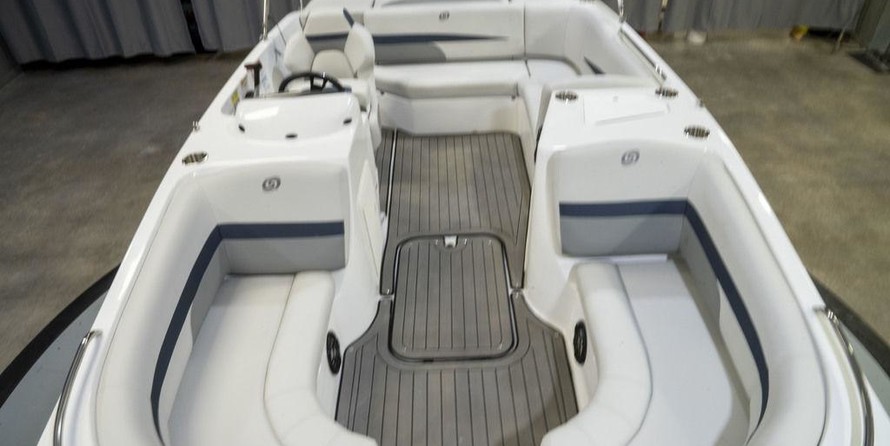 Hurricane 188 sport sundeck