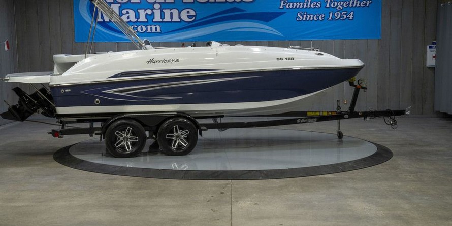 Hurricane 188 sport sundeck