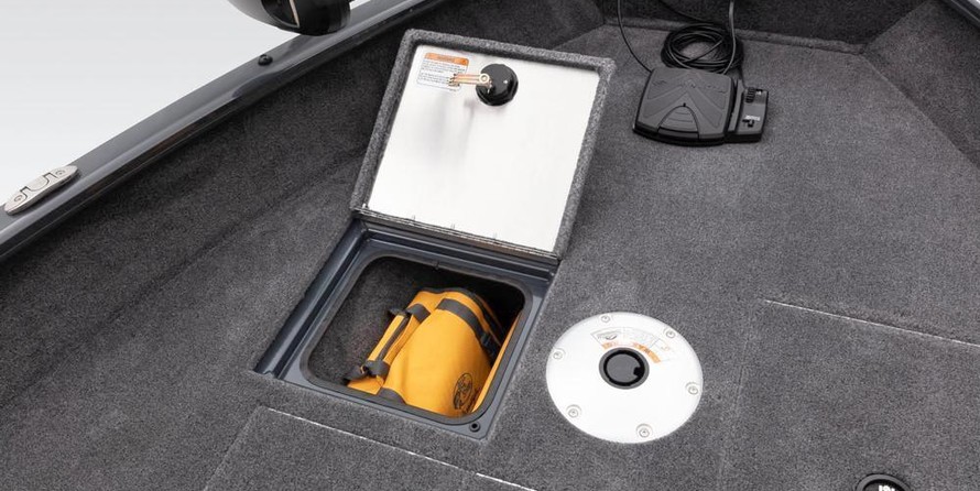 Tracker Pro Guide V-16 SC