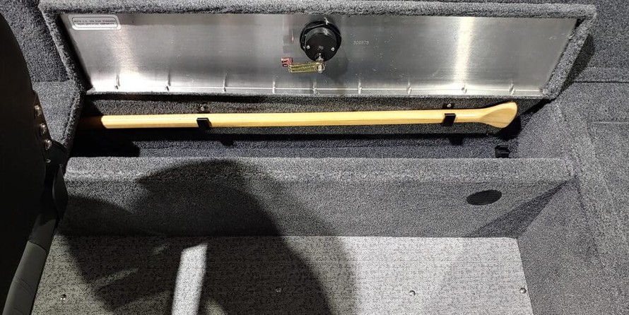 Tracker Pro Guide V-16 SC