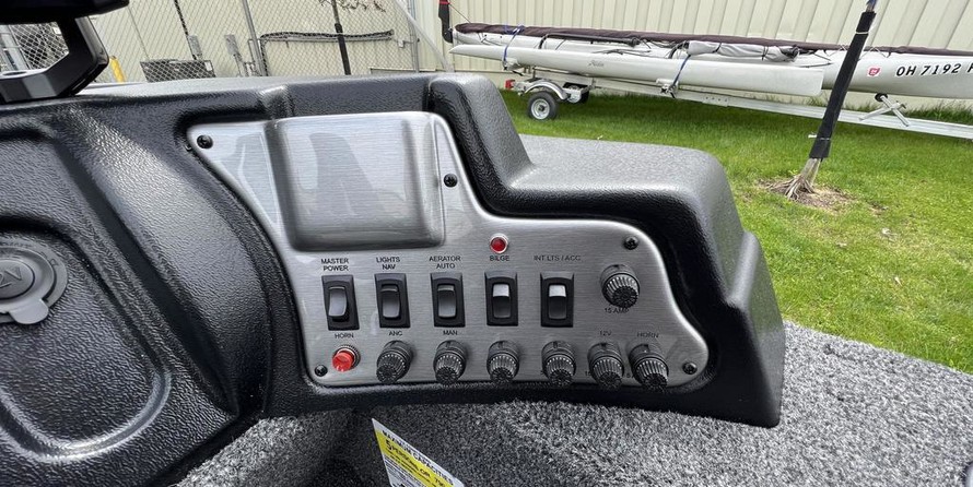 Lund Boats 1650 Rebel XS SS