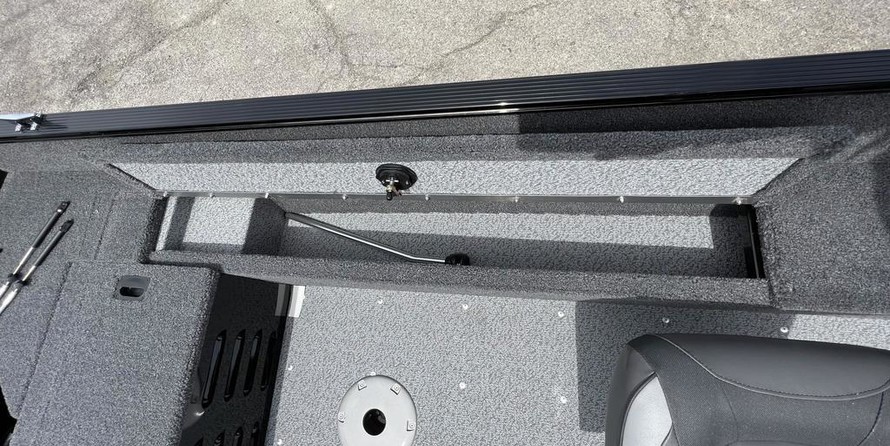 Lund Boats 1650 Rebel XS SS