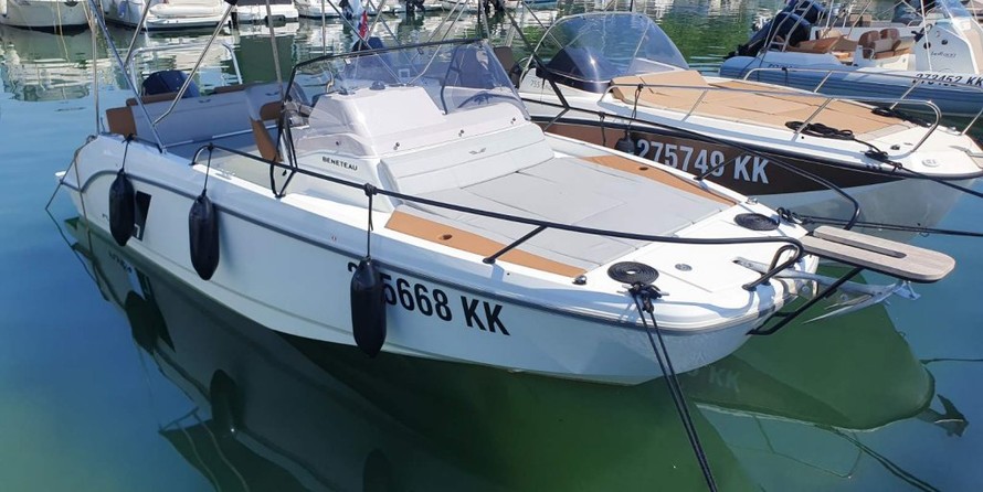 Beneteau Flyer 7 SUNdeck