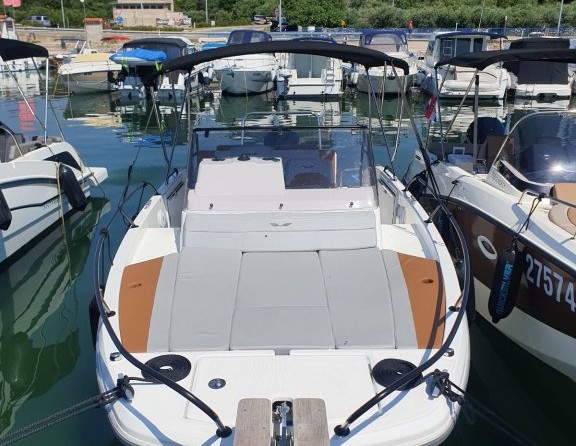 Beneteau Flyer 7 SUNdeck