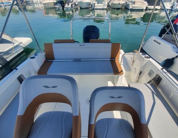 Beneteau Flyer 7 SUNdeck