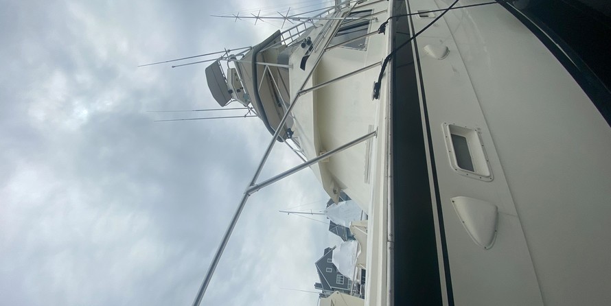 Hatteras 77 Convertible