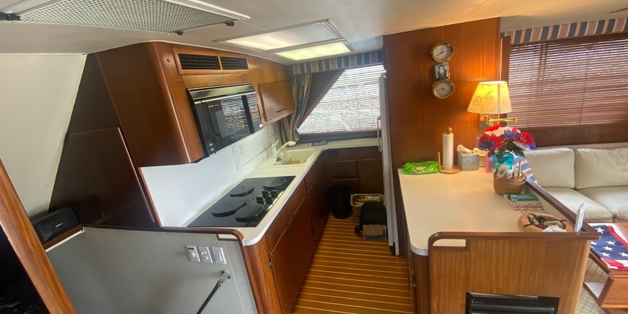 Hatteras 77 Convertible