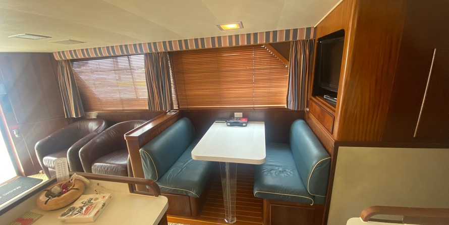 Hatteras 77 Convertible